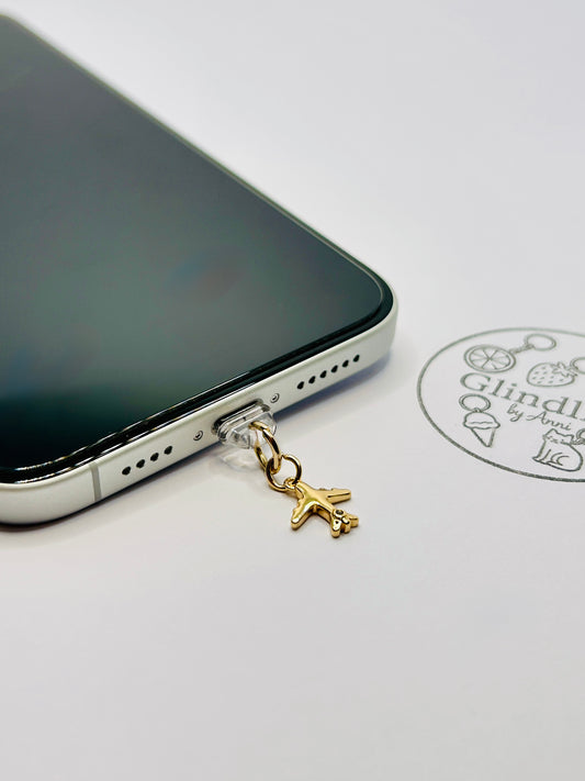 Flugzeug Charm aus vergoldeten Edelstahl. Minimalistisches Accessoire für Smartphone & Case.