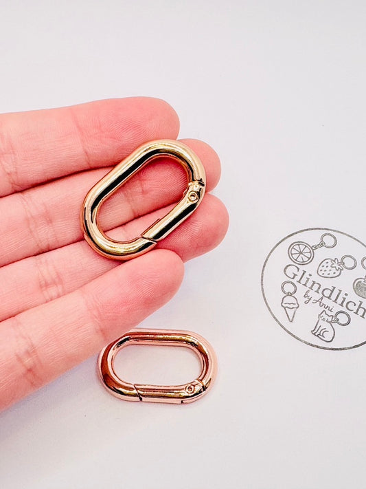 Ovale Karabiner-Verschlüsse für deine Charms.