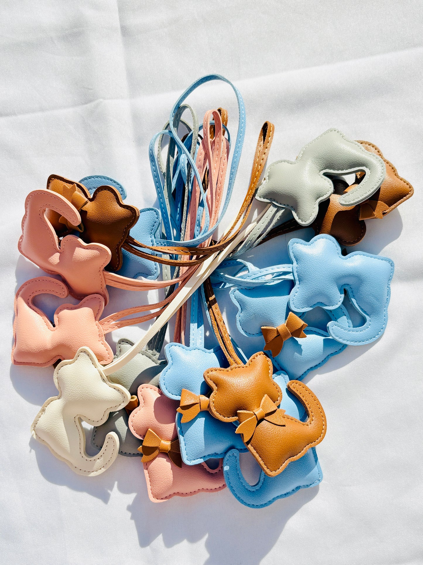 Katze Bag Charm. Für alle, die ein Katzenkind im Herzen tragen.