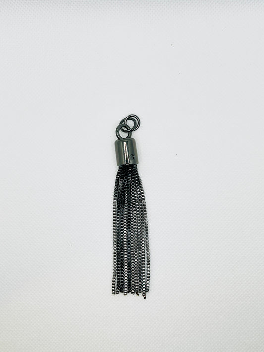 Eleganter Quasten Anhänger. Schlüsselanhänger DIY Accessoire Bag Charm Zubehör Metall