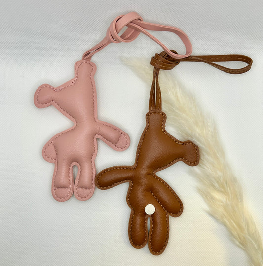 Teddy Taschenanhänger aus Kunstleder für Tasche Schlüssel und Rucksack in rosa, braun und Türkis