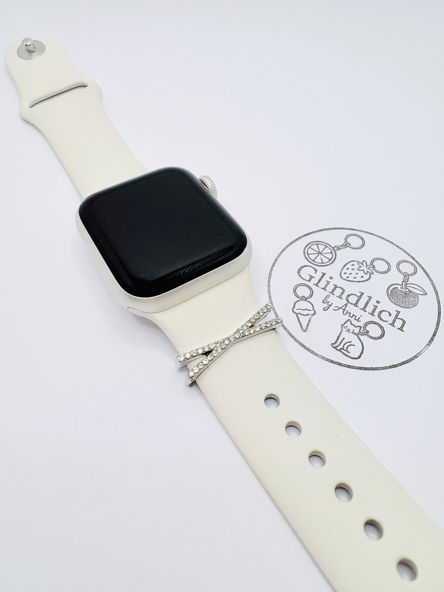 Smartwatch Charm „Überkreuz“ in Gold, Roségold oder Silber. Dein Glanzmoment fürs Handgelenk!