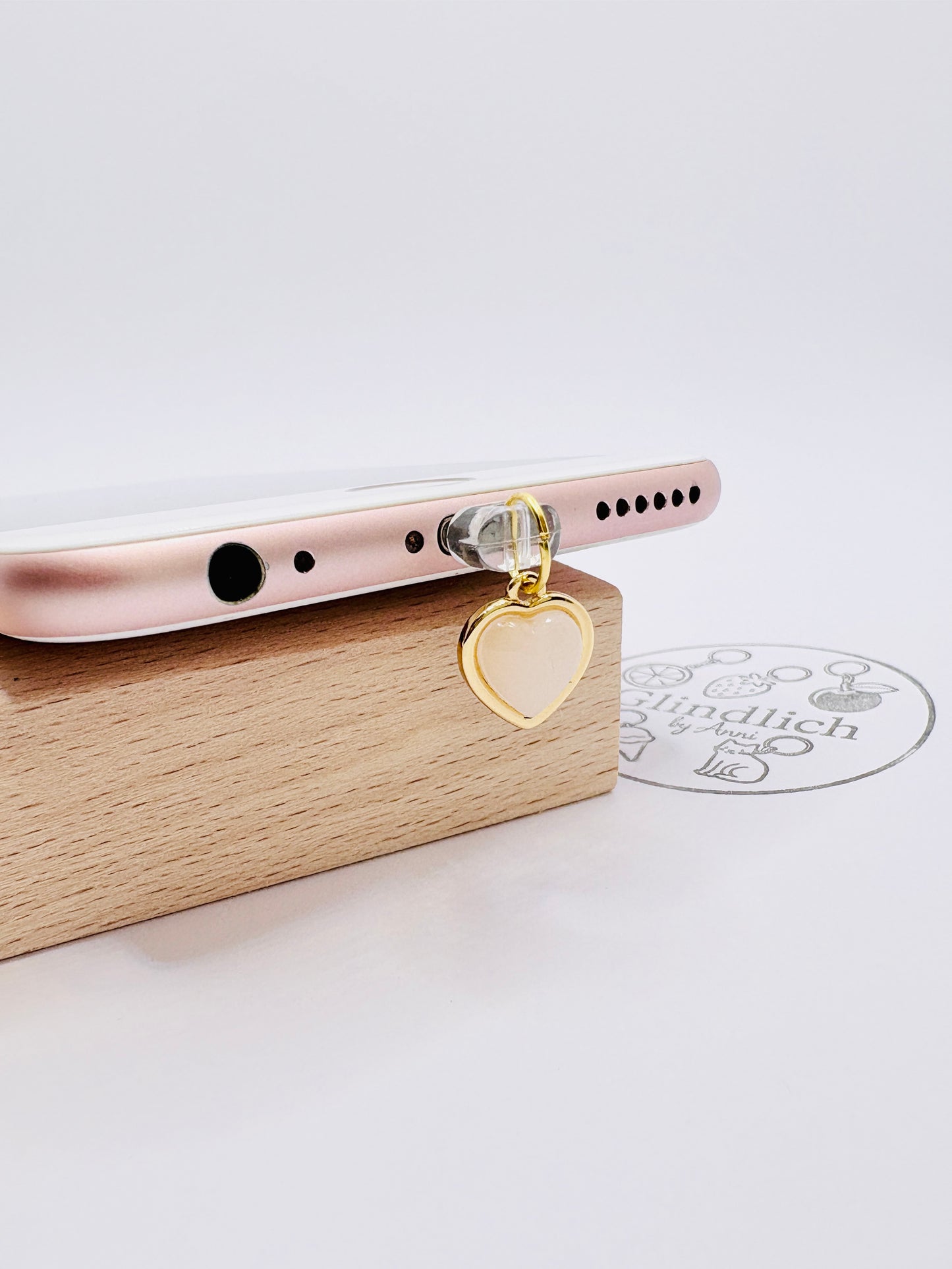 Zartes Herz Mini Charm. Sanfte Liebe fürs Smartphone.