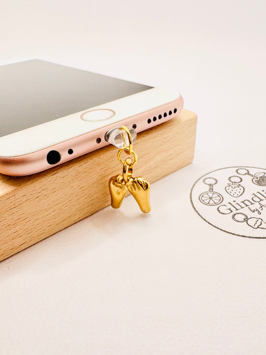 Pinky Promise Charm in Gold. Symbol für Versprechen und tiefe Freundschaft