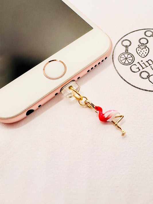 Flamingo Charm mit leuchtenden Farben. Charm Anhänger für Weltenbummler:innen