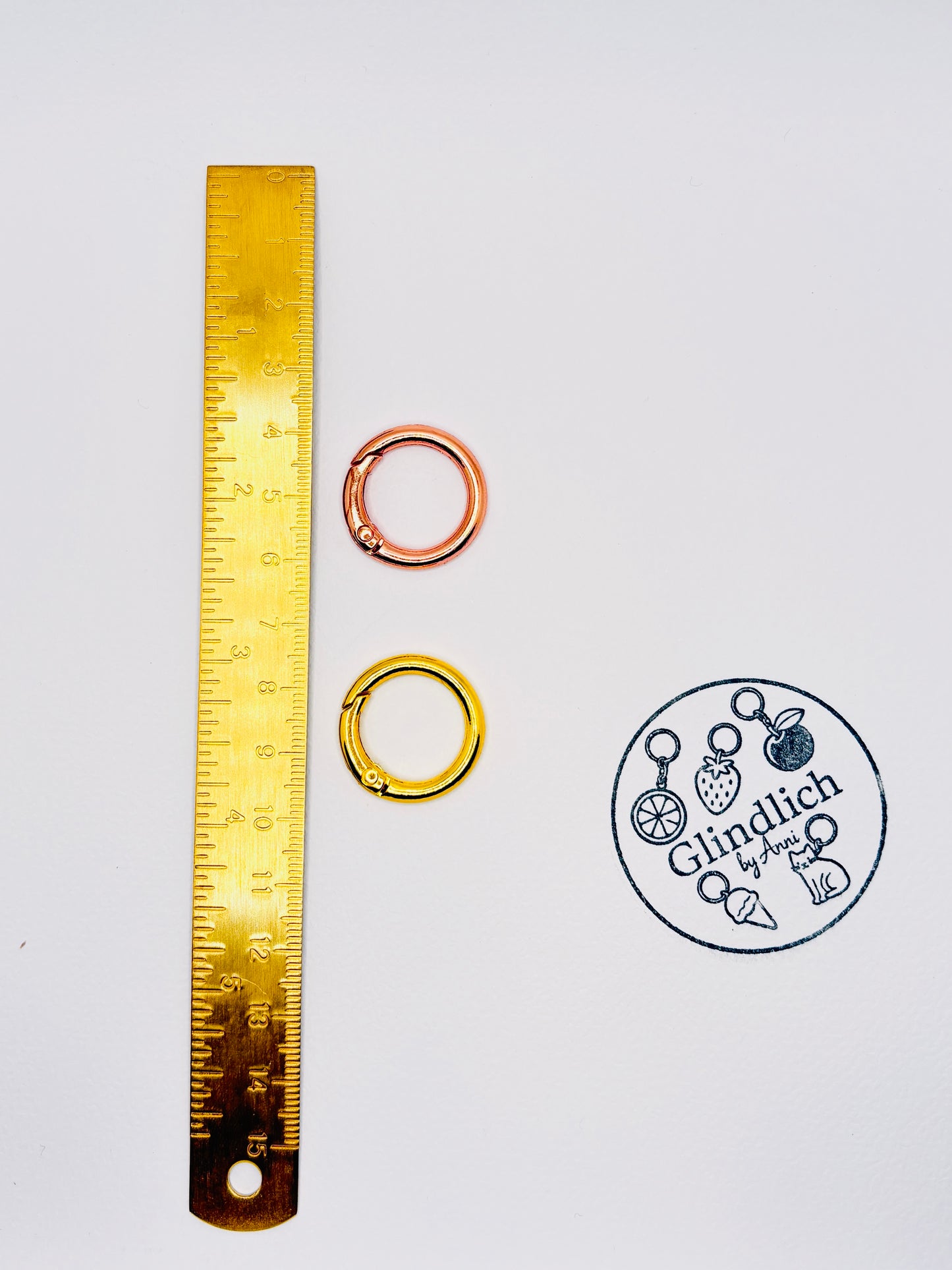 Runde Karabiner-Verschlüsse (2,3 cm) für deine Charms.