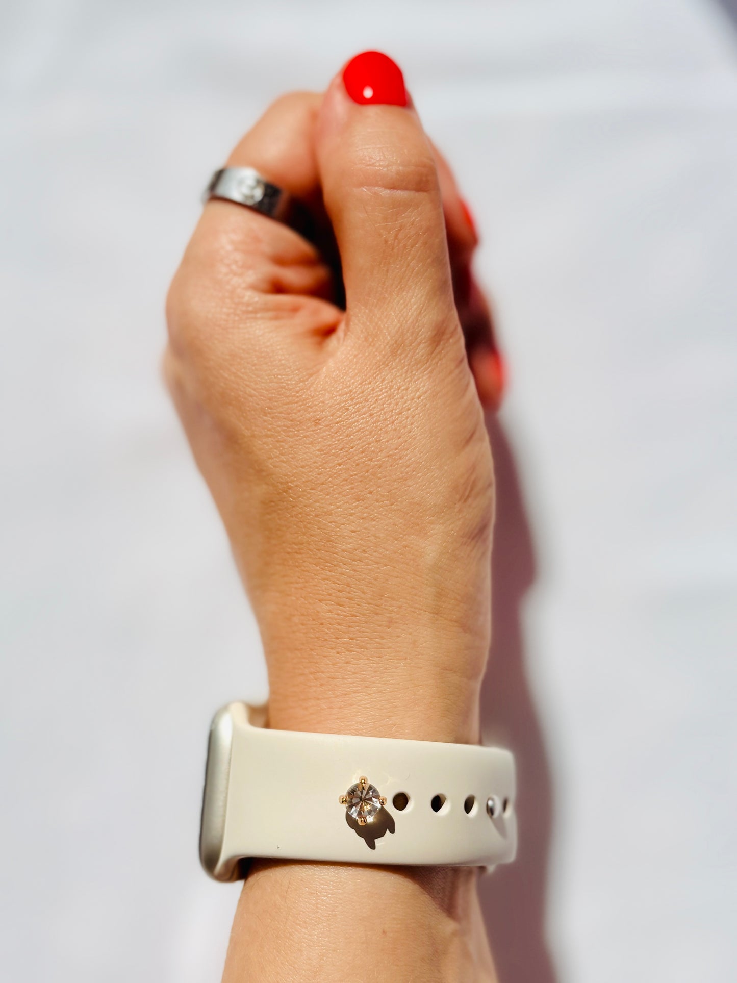 Diamant Watch Charm. Funkelnder Glanz fürs Handgelenk.