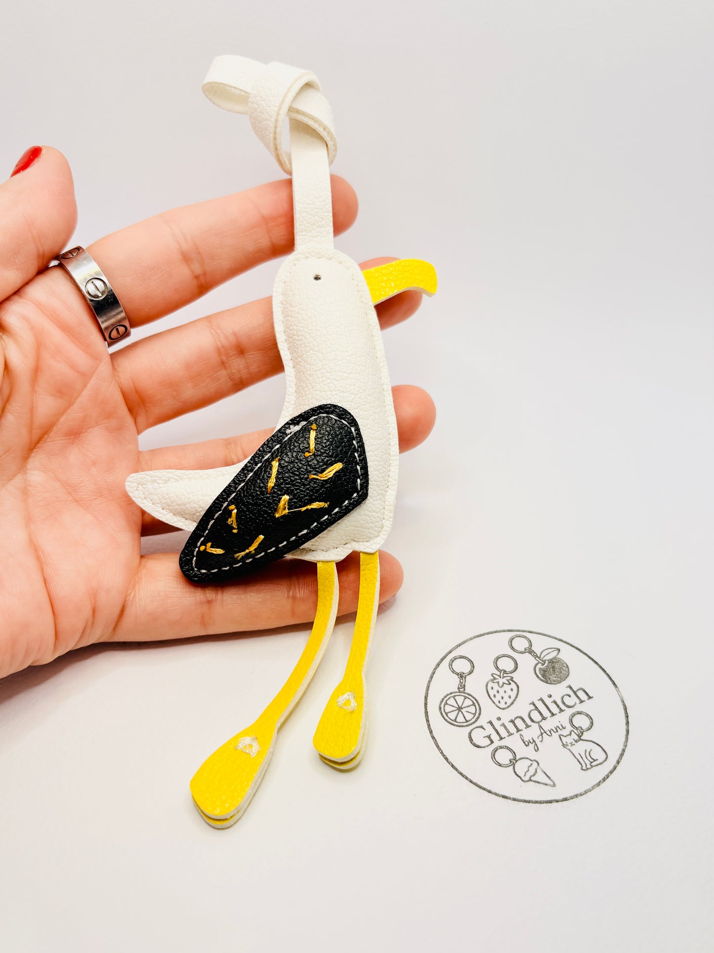 Möwe Bag Charm. Für alle, die das Meer im Herzen tragen.