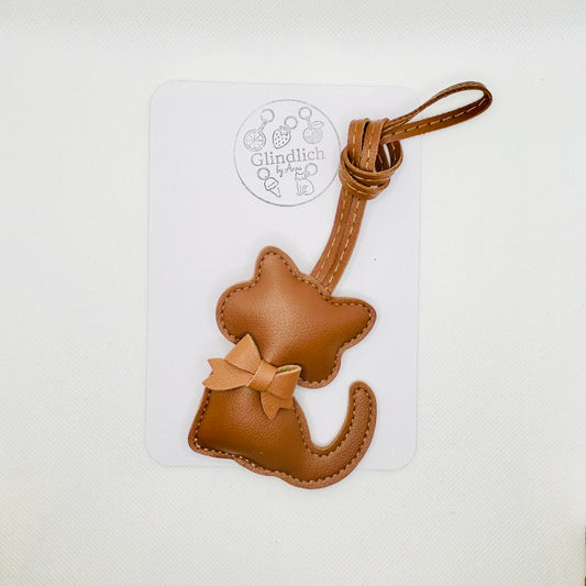 Süßer Katzen Taschenanhänger. Als Geschenk für sie. Kawaii Stil. Fröhlich und niedlich. Bag Charm.