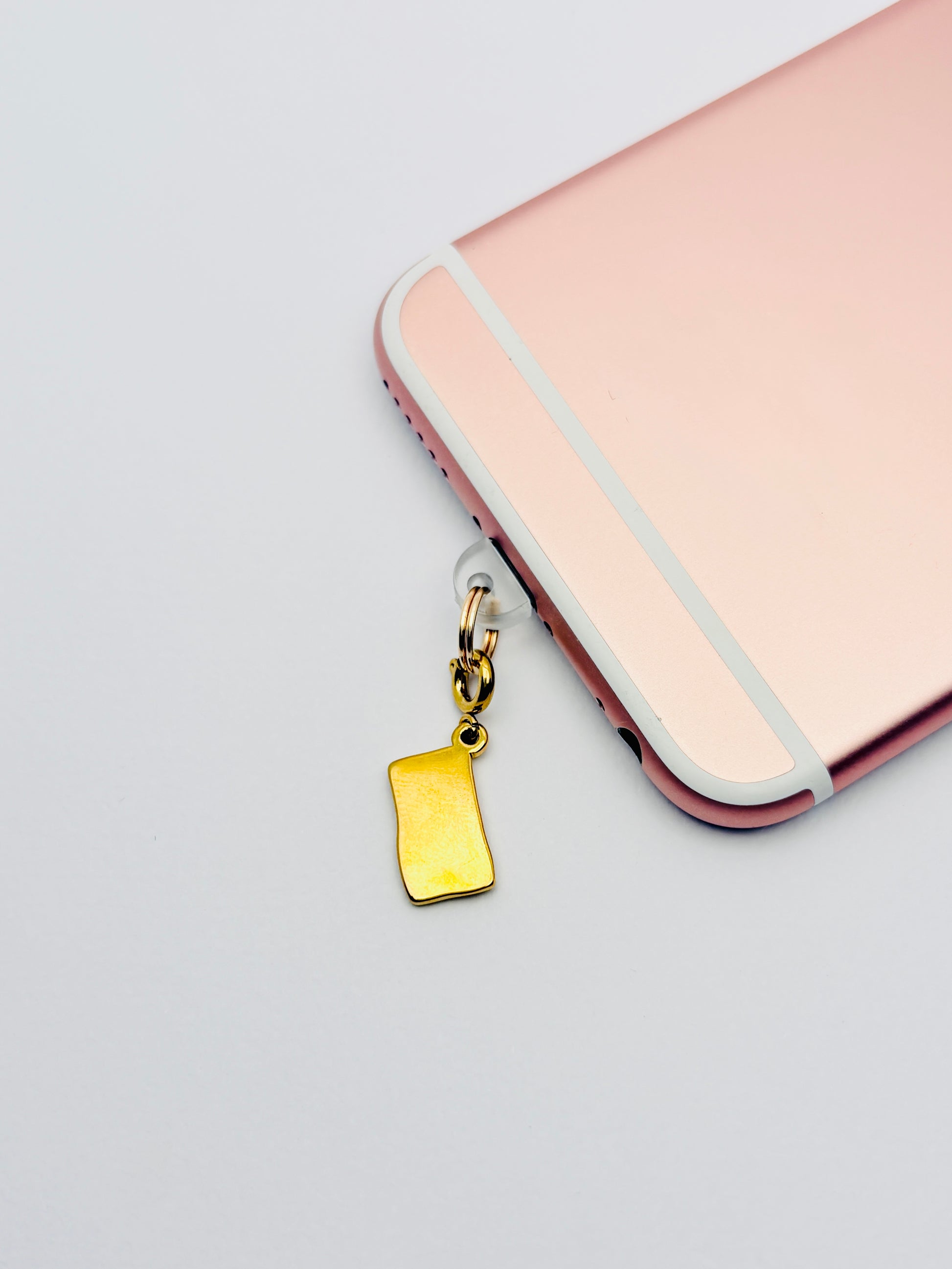 Schokolade Mini Charm von GLINDLICHbyAnni, emaillierter Handy-Charm mit Schokoladen-Motiv