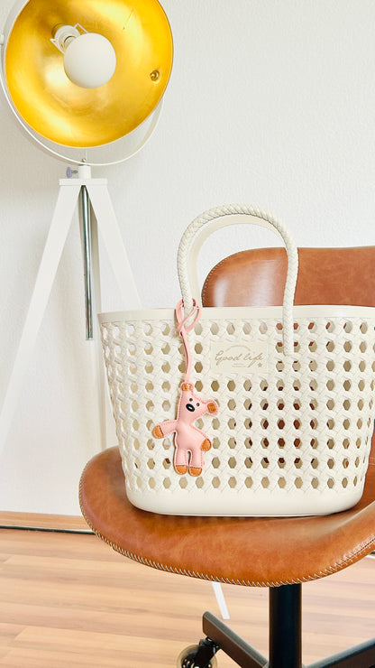 Teddy Taschenanhänger aus Kunstleder für Tasche Schlüssel und Rucksack in rosa, braun und Türkis