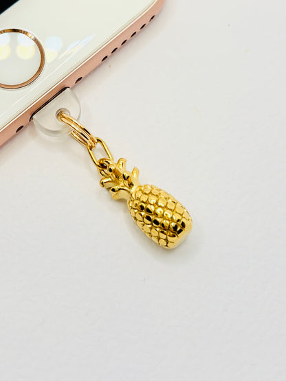 Ananas Mini Charm. Für alle, die goldenen Sommerglanz lieben.