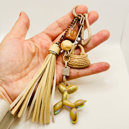Ballonhund Bag Charm Set. Zeitlose Erdtöne für deinen Alltag.