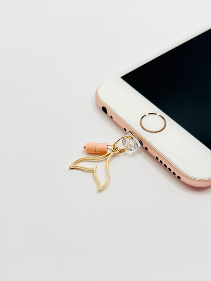 Walflosse Mini Charm von GLINDLICHbyAnni, goldfarbener Handy-Charm mit Walflossen-Motiv