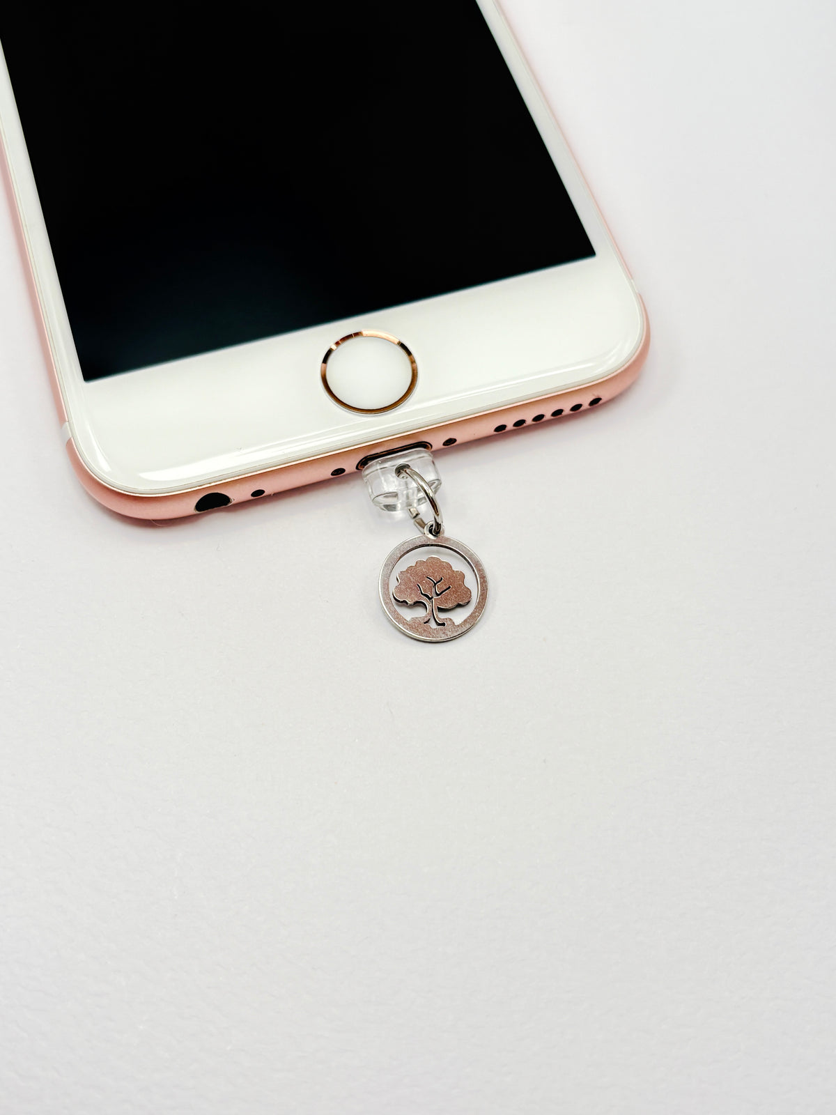 Lebensbaum Mini Charm. Für alle, die Wurzeln und Wachstum schätzen.