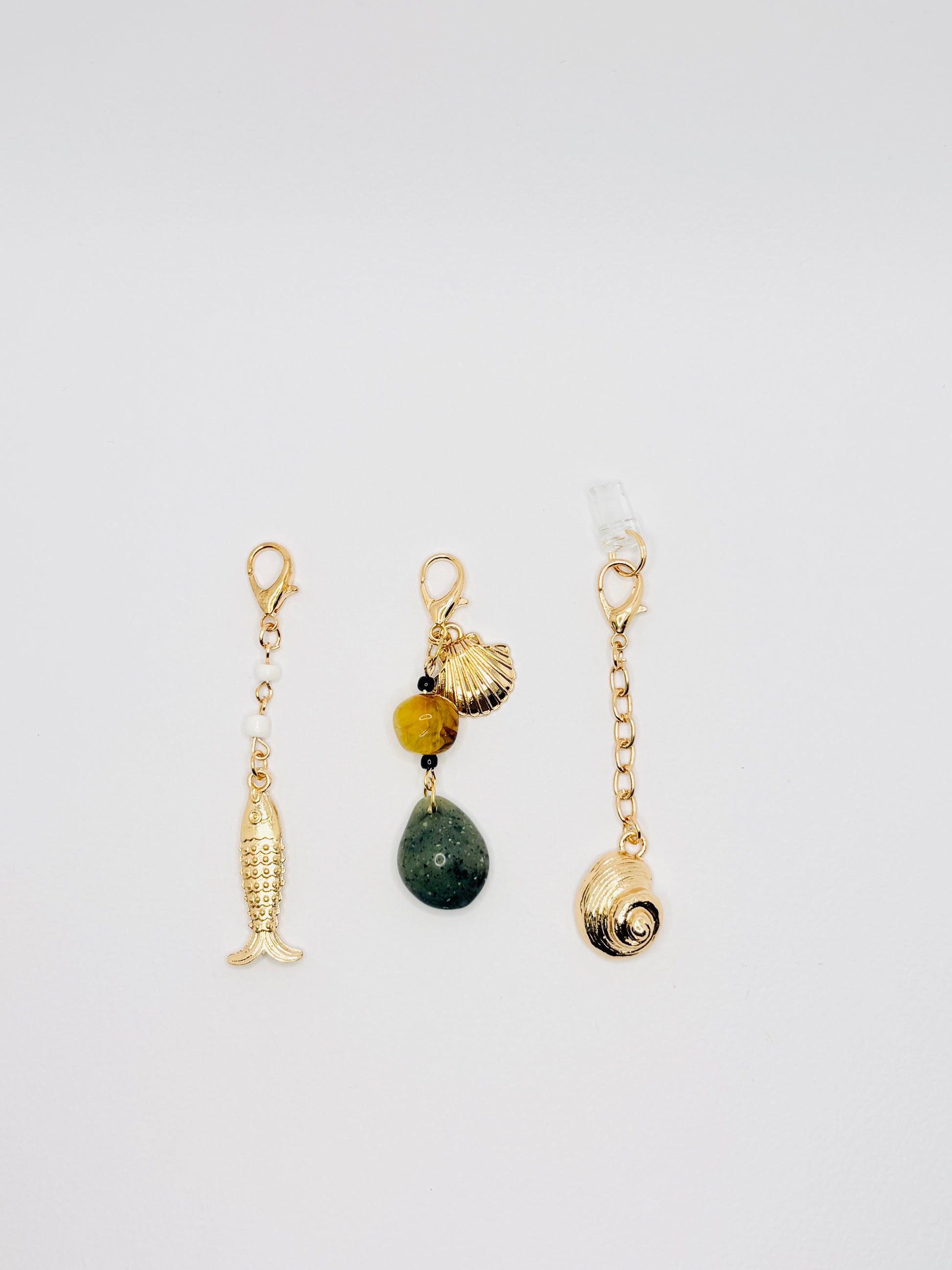 Ozean Charm Mini Charm von GLINDLICHbyAnni, Handy-Charm mit Muschel-, Schnecken- oder Fischmotiv