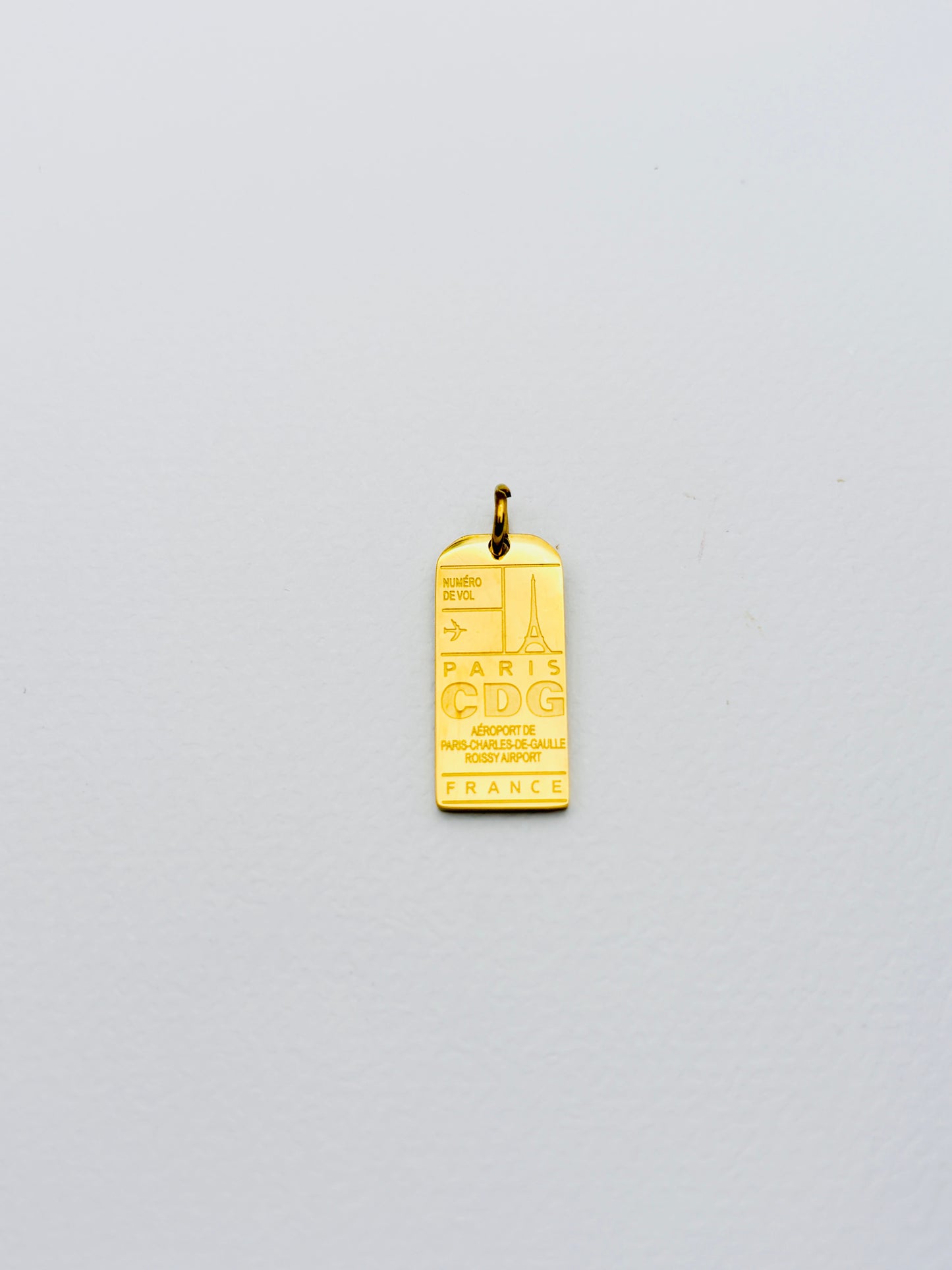 Flughafen Tag Mini Charm. Für alle, die die Welt in der Tasche tragen.