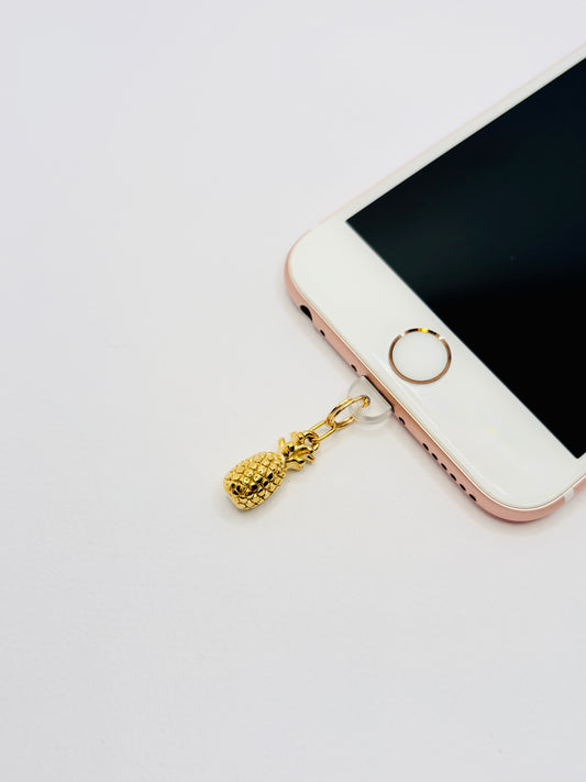 Ananas Mini Charm. Für alle, die goldenen Sommerglanz lieben.