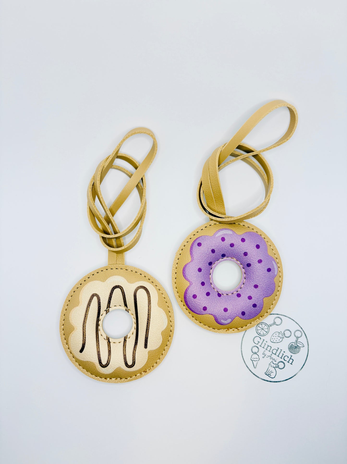 Donut Anhänger. Kunstleder Taschenanhänger für Auto, Rucksack & Schlüssel