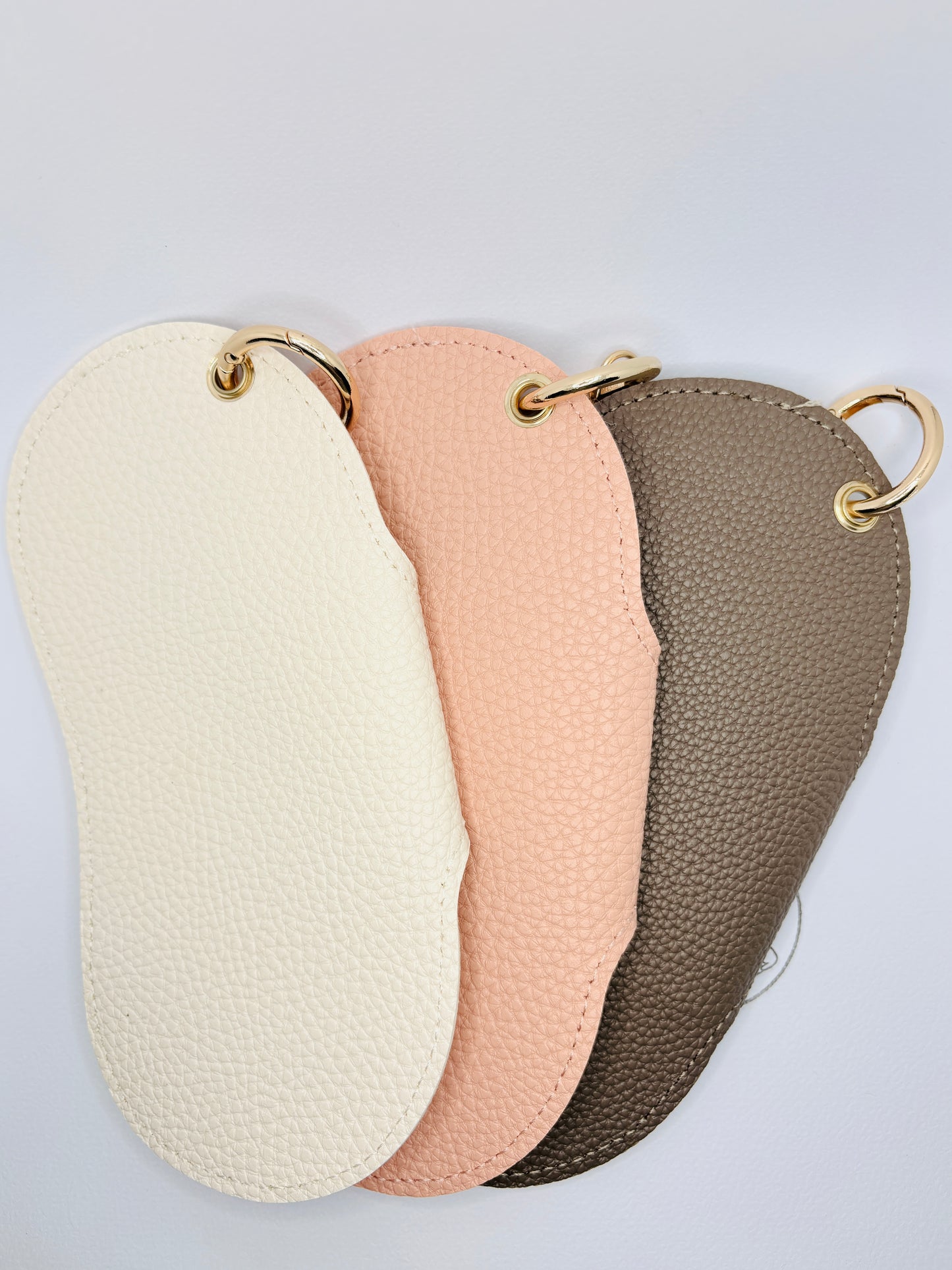Brillenetui Bag Charm. Stilvolles Accessoire für unterwegs.