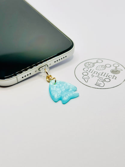 Tropischer Fisch Charm aus Edelstahl. Minimalistisches Accessoire für Smartphone & Case.