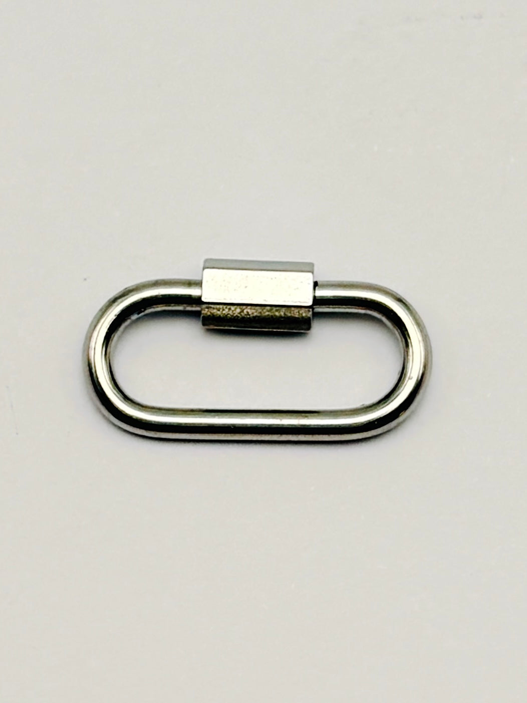Ovaler Karabiner Verschluss Zubehör – Für alle, die ihren Look selbst zusammenstellen.