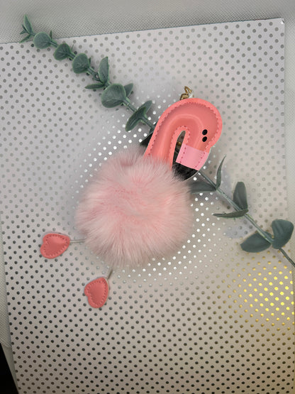 Flamingo Schlüsselanhänger Rosa Plüsch. Flauschiger Taschenanhänger & Deko für Auto & Zuhause