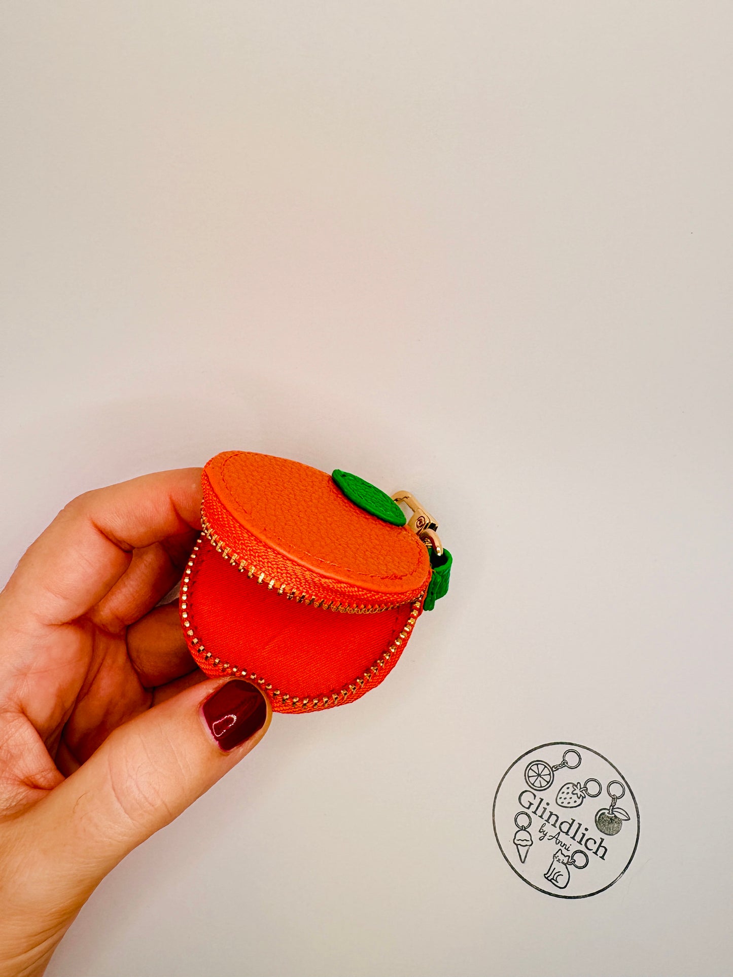 Fruchtige Mini Geldbörsen für Tasche und Schlüsselanhänger. Echtleder Optik. AirTag Tasche