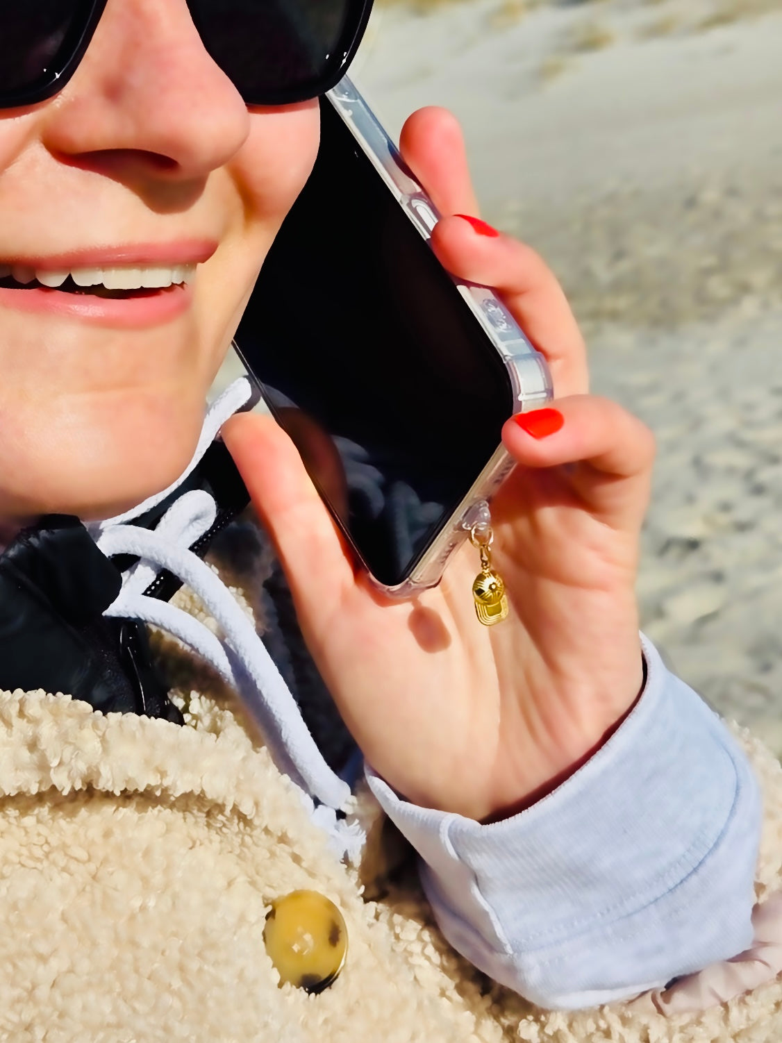 Cap Handy Charm. Lässige Freiheit fürs Smartphone.