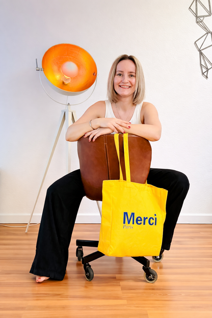 Merci Paris Tote Bag. Sonniges Statement mit französischer Leichtigkeit