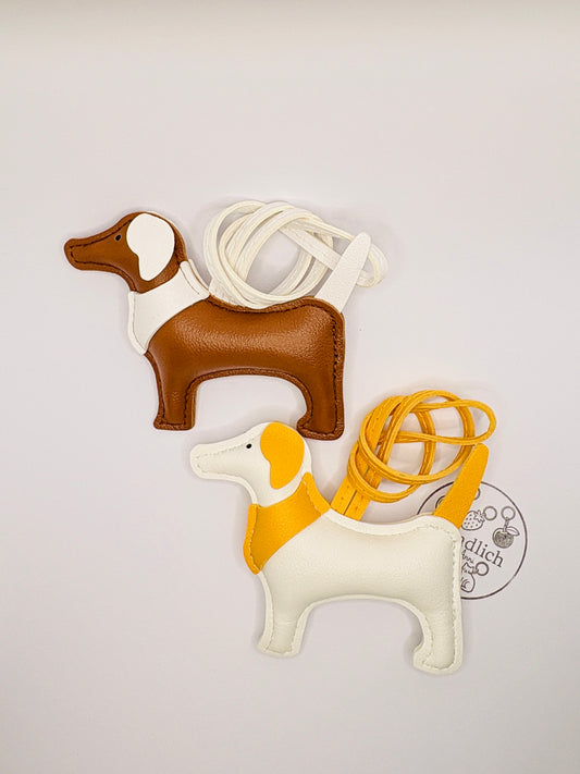 Hund Schlüsselanhänger. Kunstleder Taschenanhänger. Rucksack Anhänger Hundeliebhaber Geschenk.