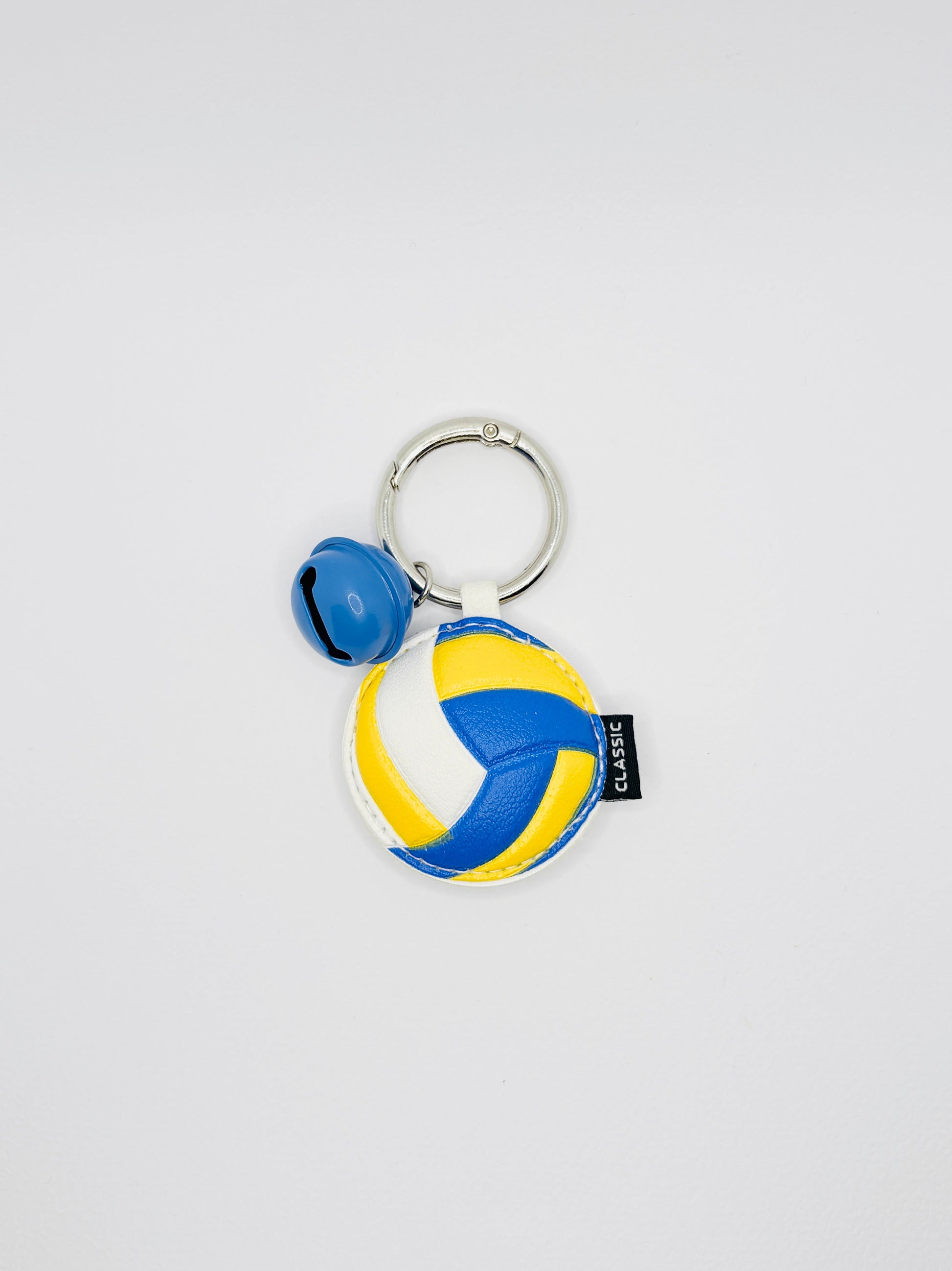 Sportball Bag Charm von GLINDLICHbyAnni aus Kunstleder mit Karabiner und Glöckchen