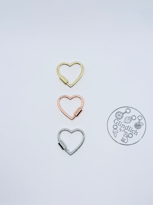 Herz-Verschluss Anhänger. Karabiner zum Einhängen von Charms