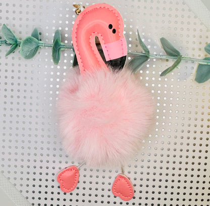 Flamingo Schlüsselanhänger Rosa Plüsch. Flauschiger Taschenanhänger & Deko für Auto & Zuhause