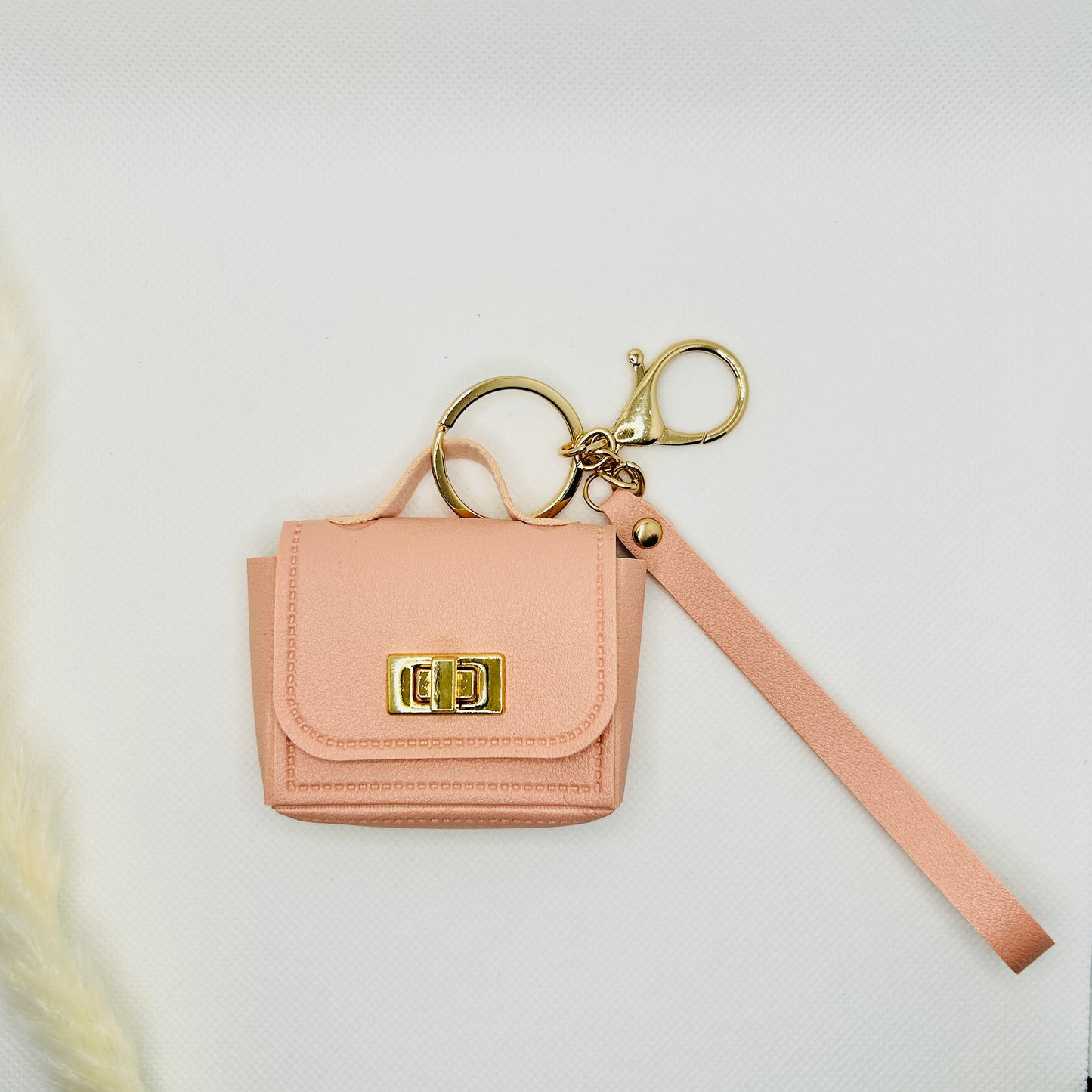 Mini Tasche Pastell mit Karabiner. Rosa, Lila oder Gelb, Etui & Bag Charm in einem