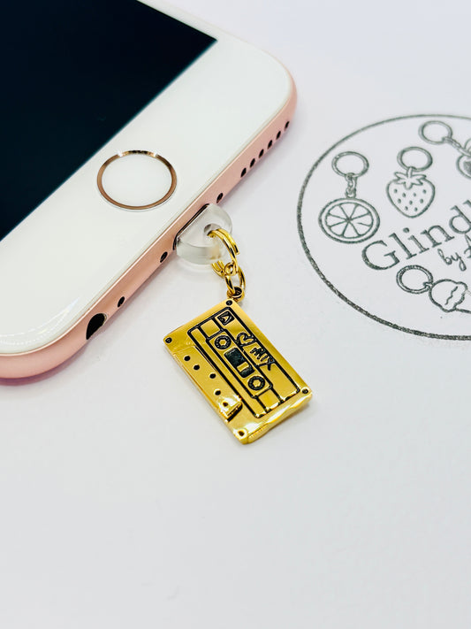 Kassette Handy Charm. Für alle Musik-Seelen und Retro-Herzen.