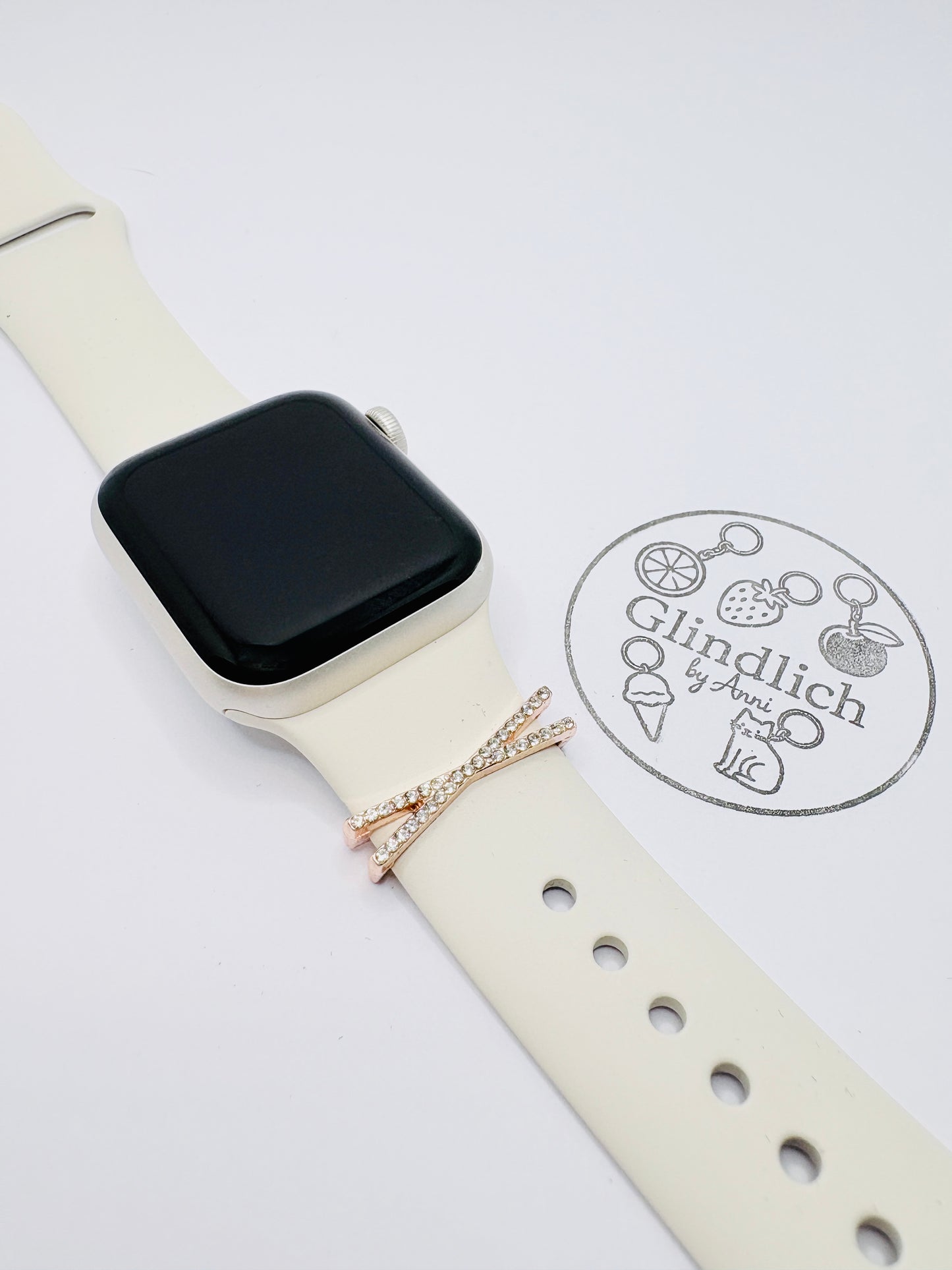 Smartwatch Charm „Überkreuz“ in Gold, Roségold oder Silber. Dein Glanzmoment fürs Handgelenk!