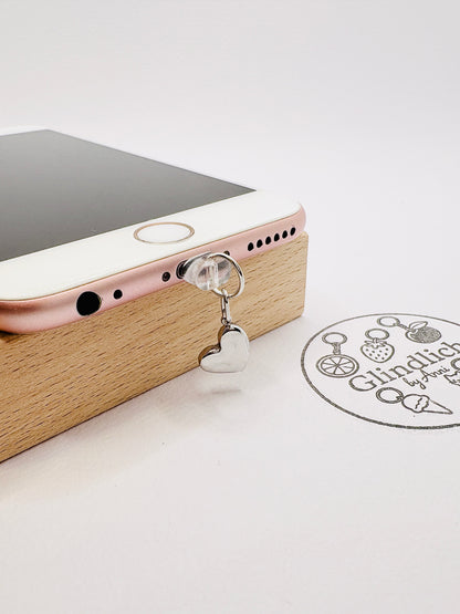 Klassisches Herz Charm in Silber. Ein Zeichen der Liebe für dein Smartphone