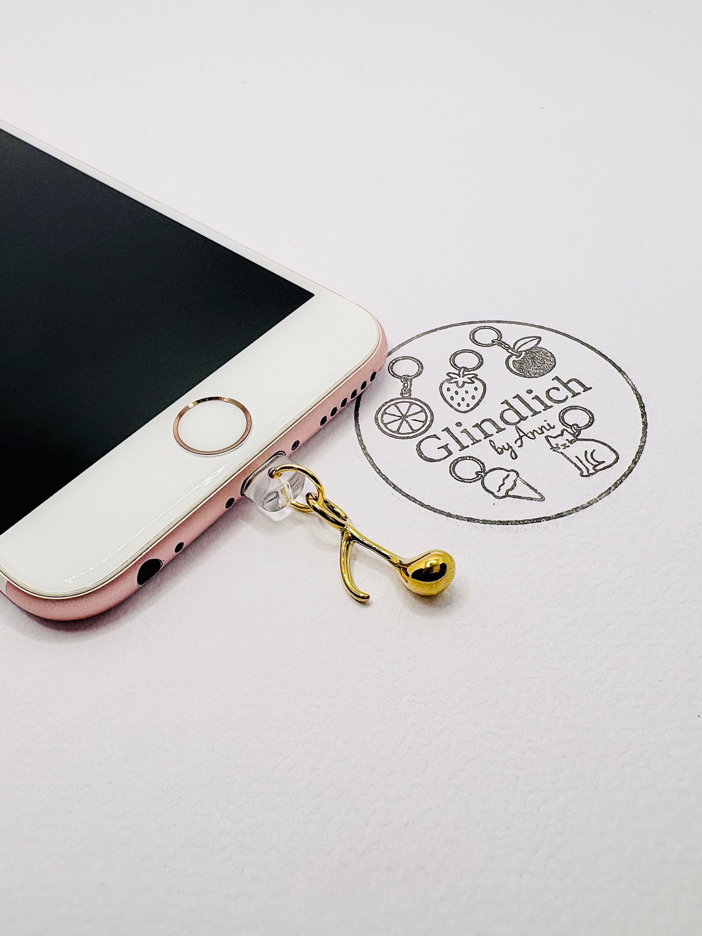 Goldene Musiknote Charm. Charm Anhänger für Musikliebhaber:innen