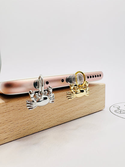 Krabbe Charm. Maritimer Handy-Anhänger für Küstenkinder