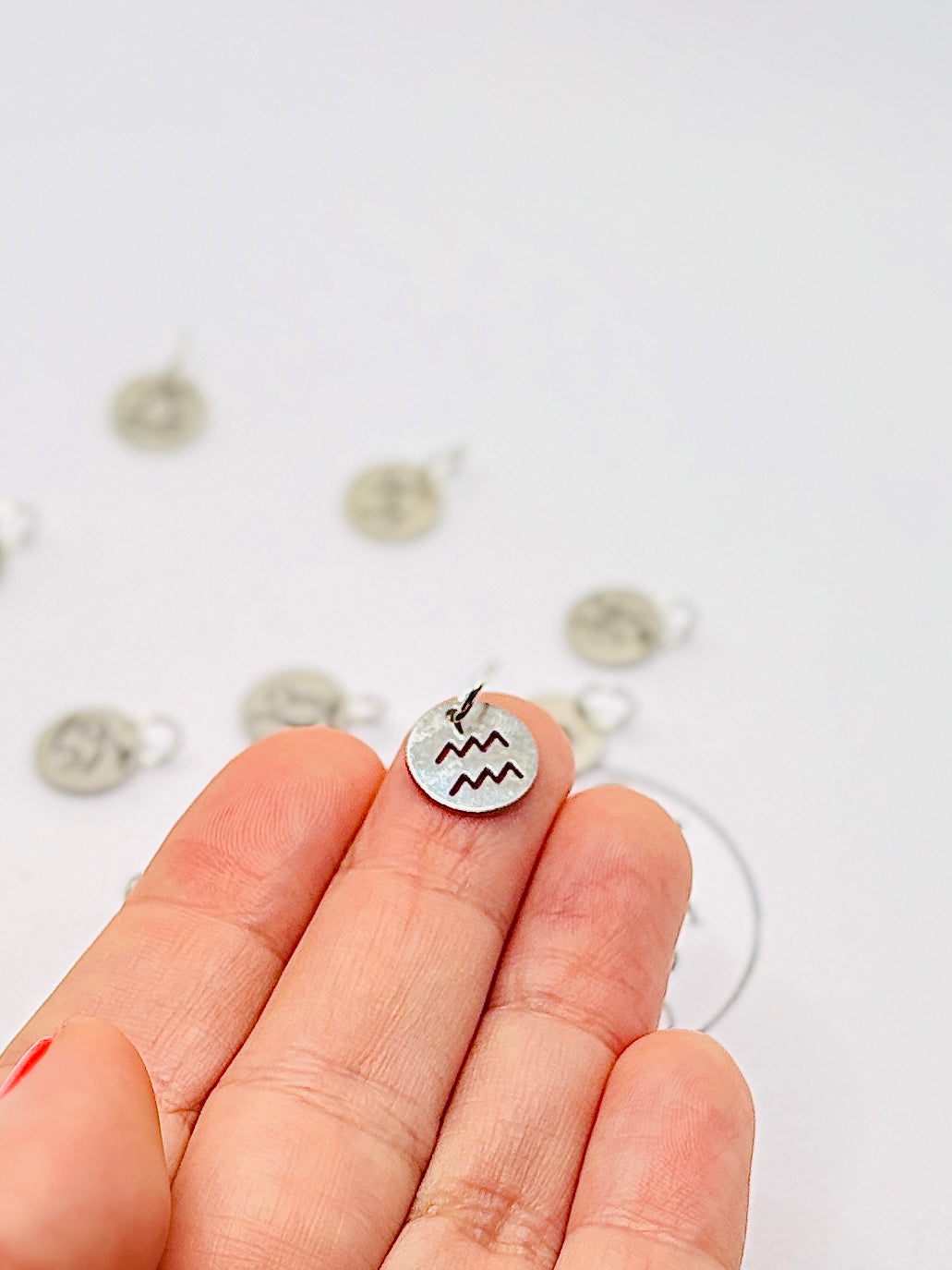 Sternzeichen Mini Charm 3D in Silber. Charm Anhänger mit astrologischem Symbol