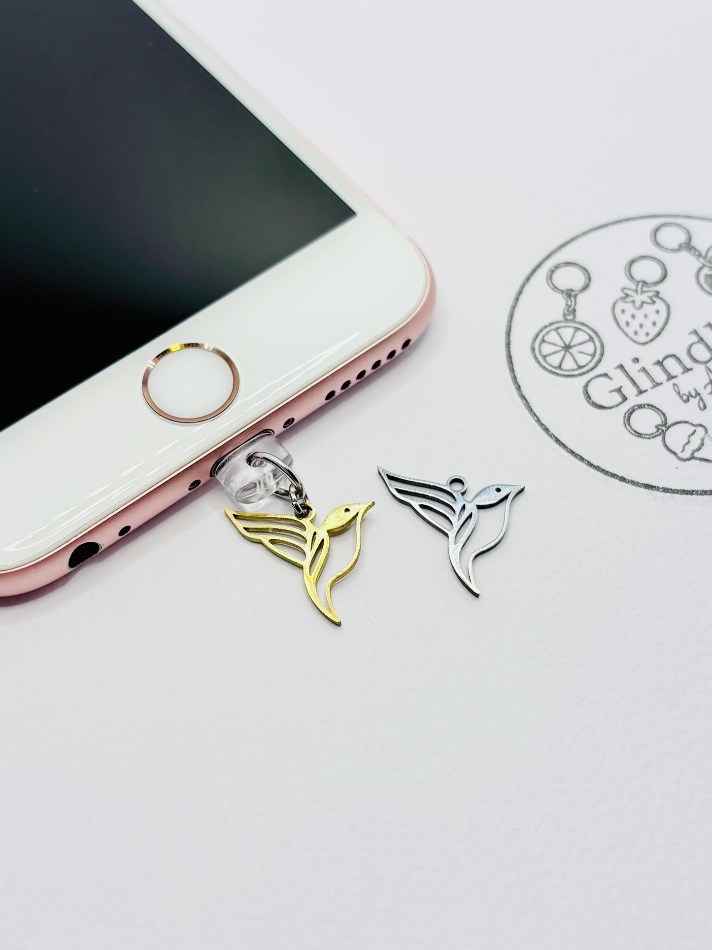Kolibri Handy Charm. Leichtigkeit und Magie fürs Smartphone.