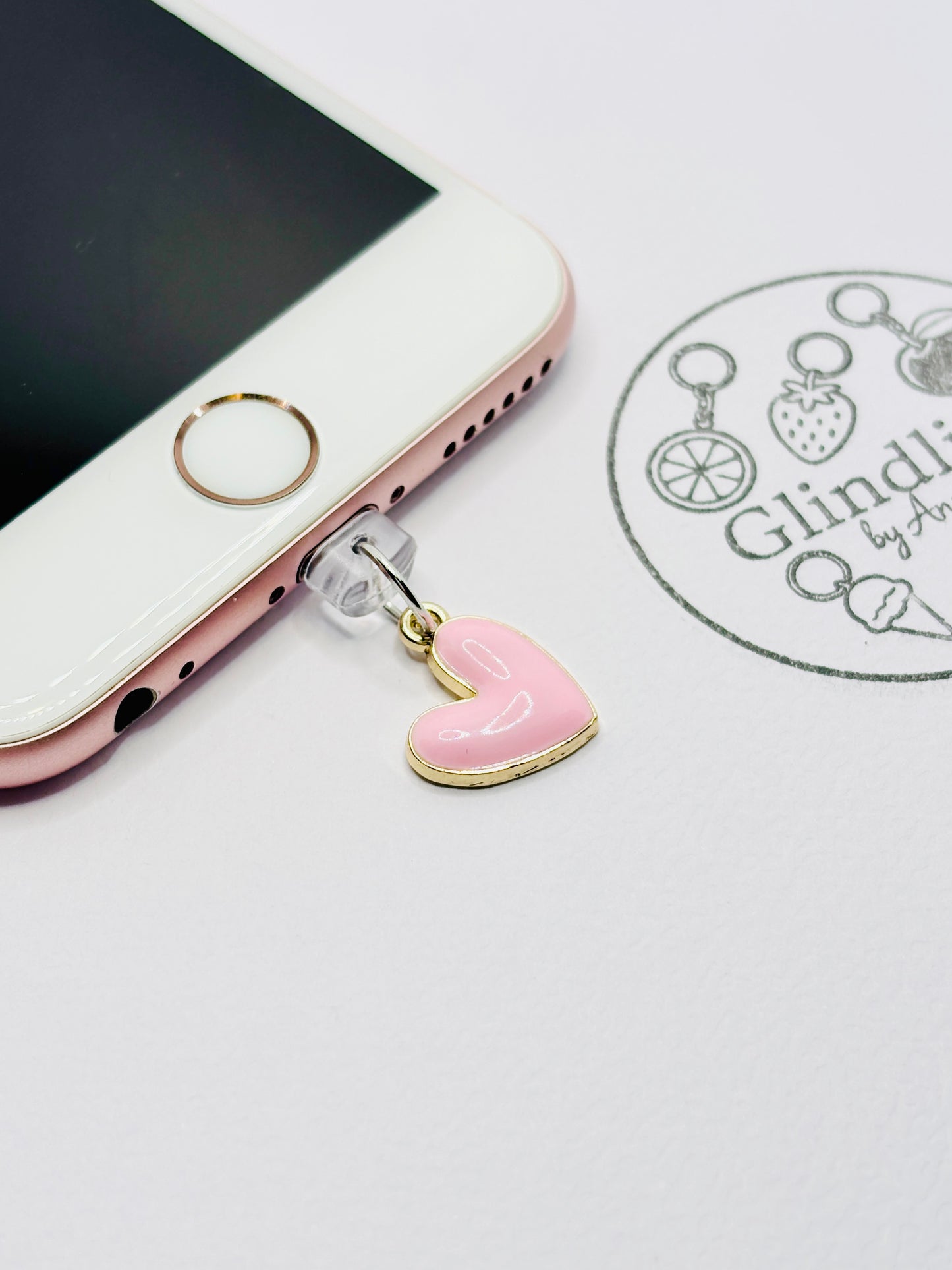 Rotes Herz Accessoire. Dein täglicher Glücksbringer.