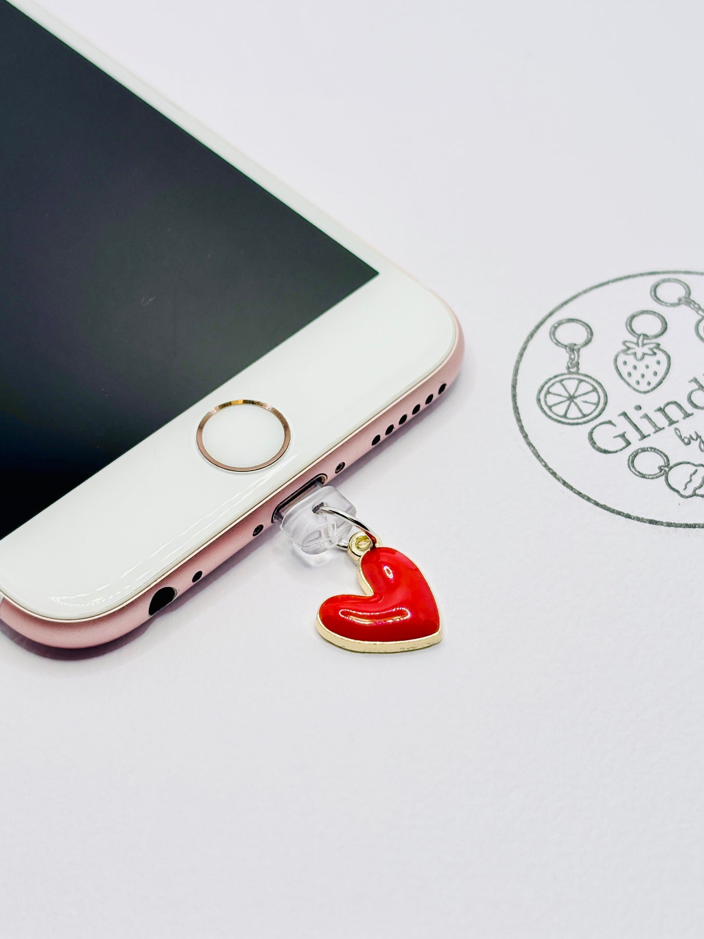 Rotes Herz Accessoire. Dein täglicher Glücksbringer.