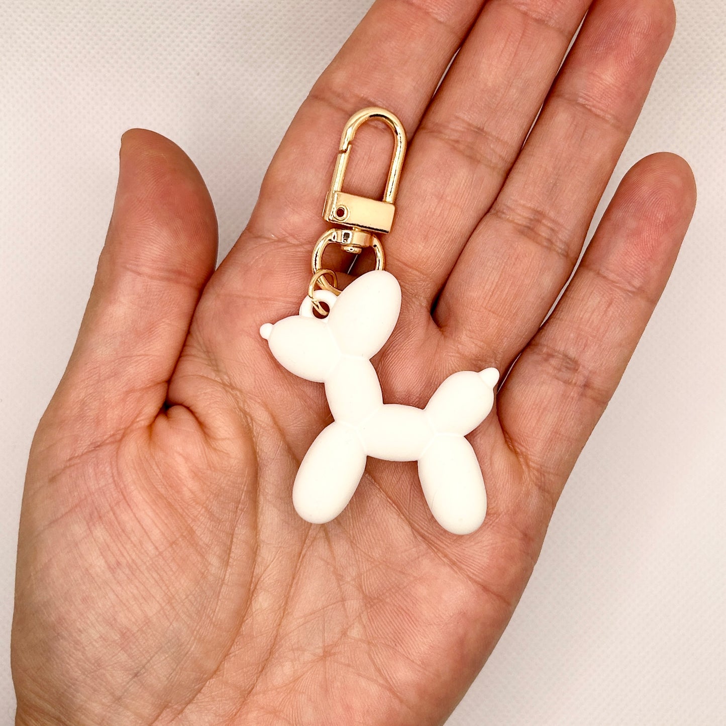 Ballonhund Schlüsselanhänger Bunt. Lustiges Accessoire für Tasche, Schlüssel oder Kopfhörer