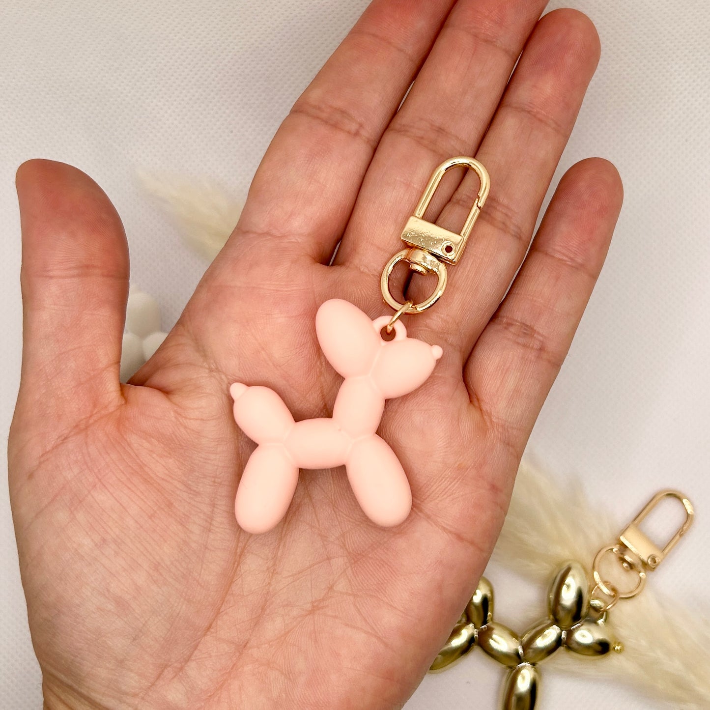 Ballonhund Schlüsselanhänger Bunt. Lustiges Accessoire für Tasche, Schlüssel oder Kopfhörer