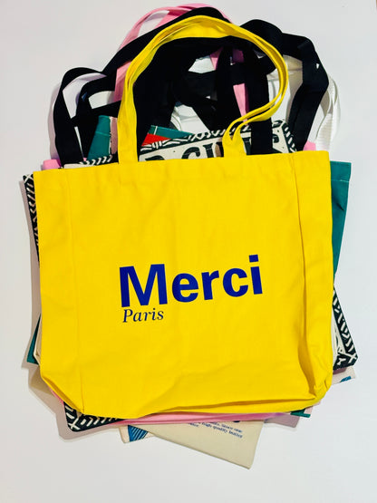 Merci Paris Tote Bag. Sonniges Statement mit französischer Leichtigkeit