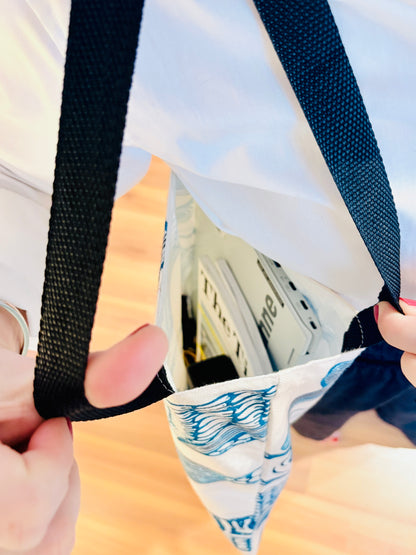 SARDINEN Tote Bag mit maritimen Fischmotiven. Stilvolles Statement im COASTAL Stil