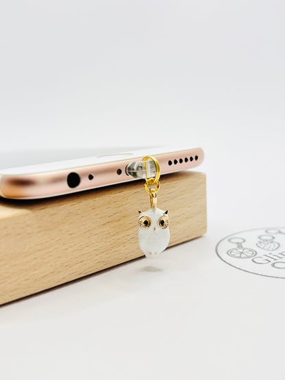 Eulen Mini Charm in Weiß und Gold. Weiser Begleiter für dein Smartphone