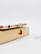 Herz Rot Gold Mini Charm. Liebe als stilvolles Statement.